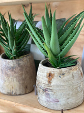 Load image into Gallery viewer, Antique timber Pot